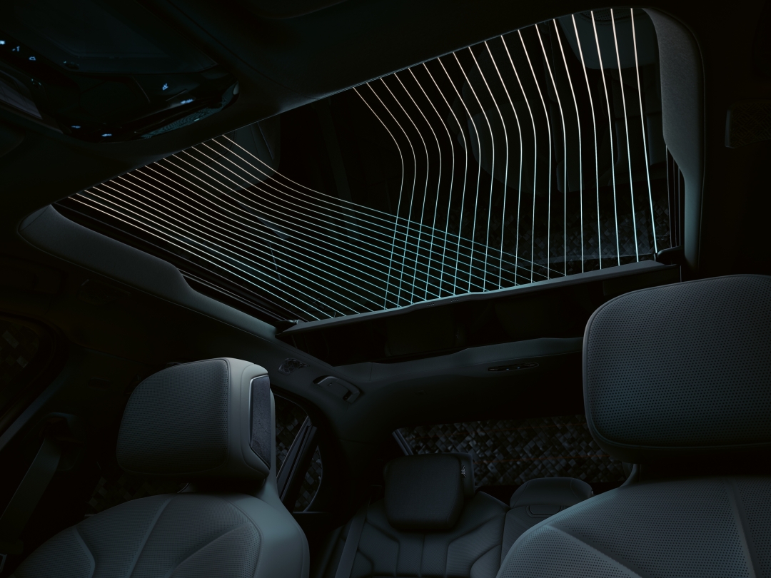 Sky Lounge панорамалық әйнек төбесі. 